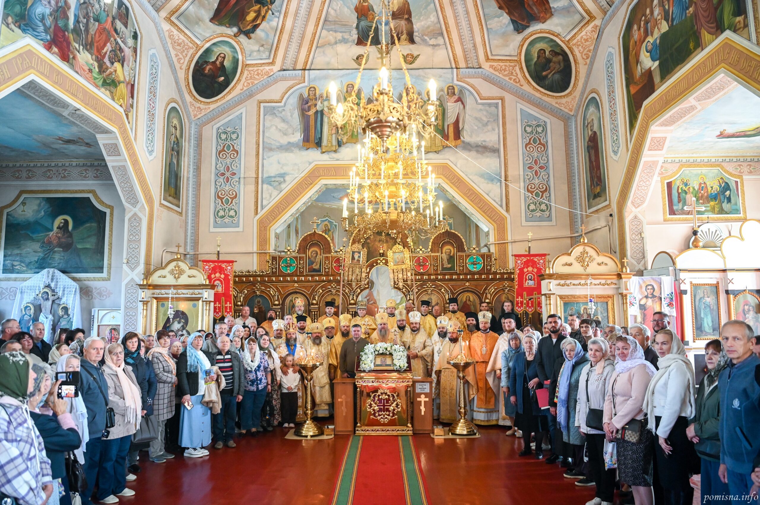 Божественна літургія у Свято-Михайлівському храмі Боярки звершилася під проводом Предстоятеля